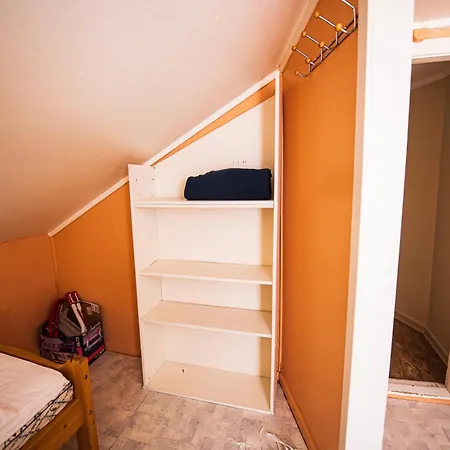 Sjolund House アパート