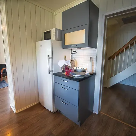 Sjolund House شقة