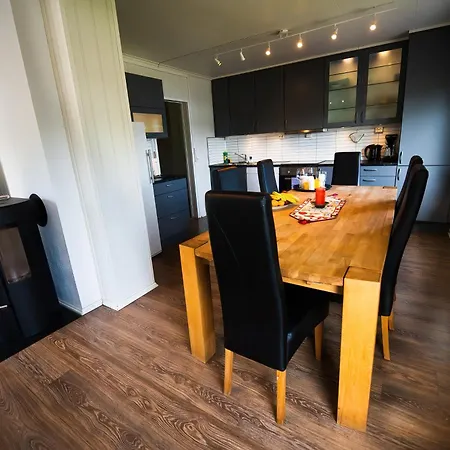 Sjolund House شقة *