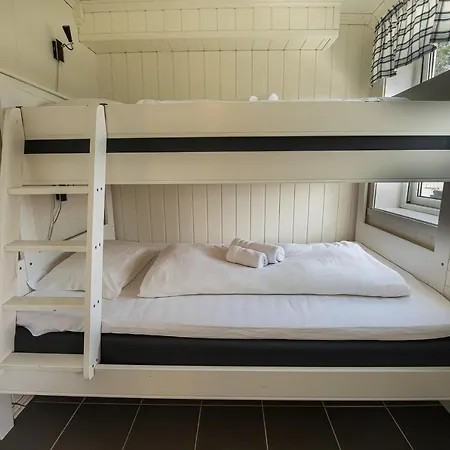 Apartament Sjolund House *