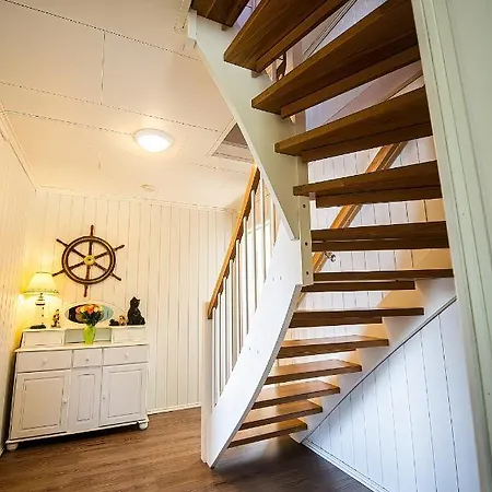 Sjolund House Dragoy